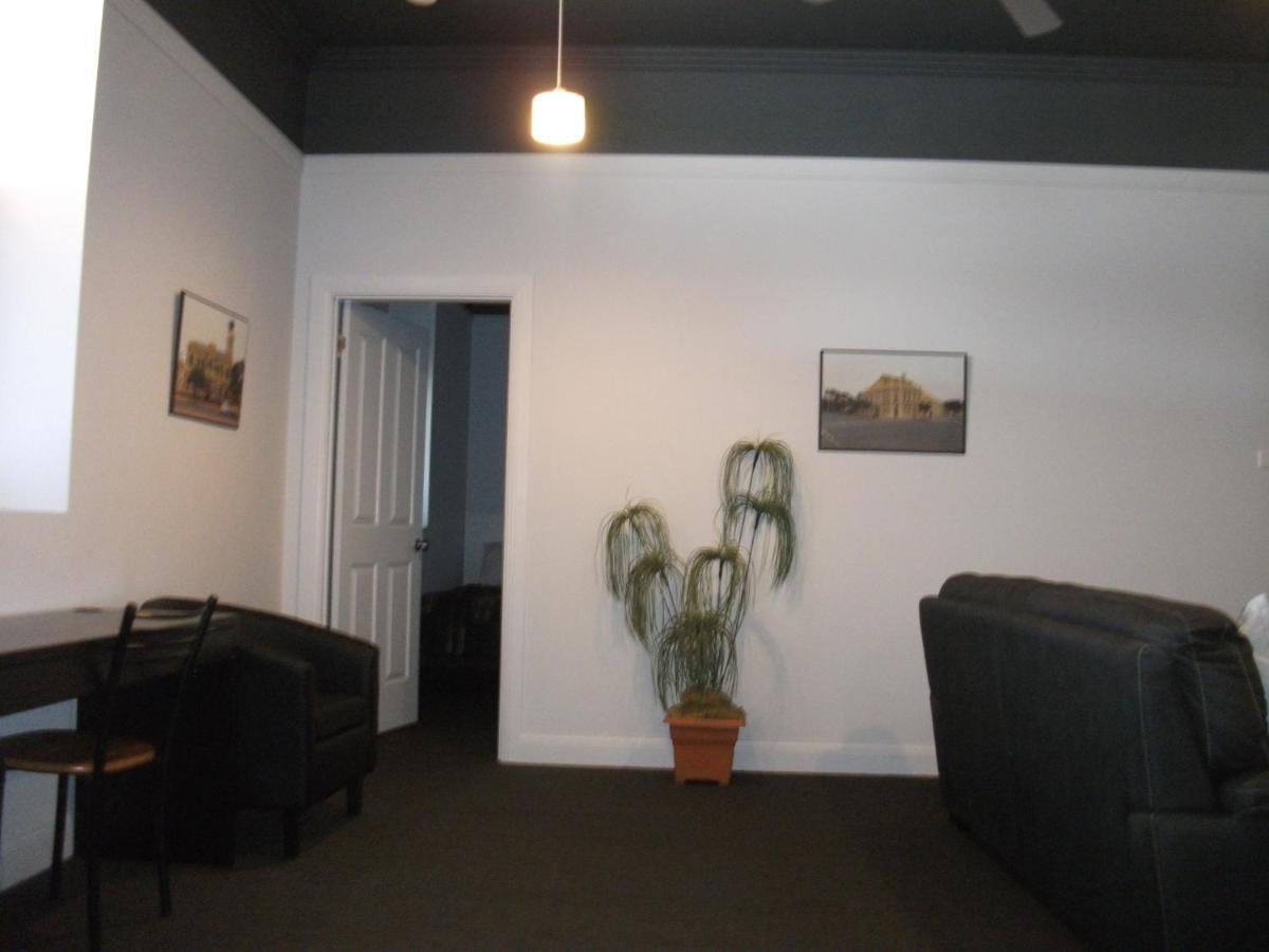 Daydream Motel And Apartments Broken Hill Esterno foto