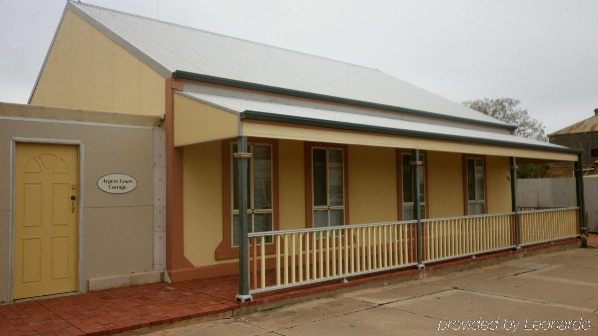 Daydream Motel And Apartments Broken Hill Esterno foto